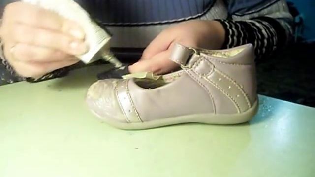 DIY: Ремонт сбитых носков. Восстановление обуви.