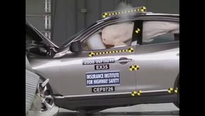 краш тест от INFINITI инфинити