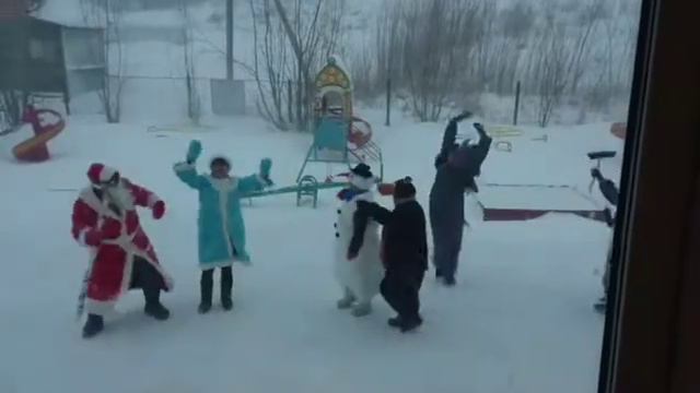 Они идут🎄😁👍🎼моя смотреть онлайн