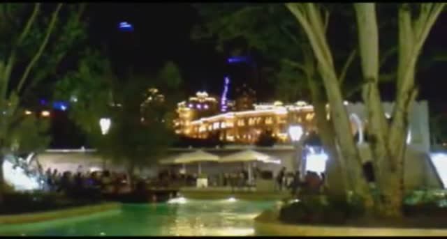 Малая Венеция на бульваре в Баку смотреть онлайн