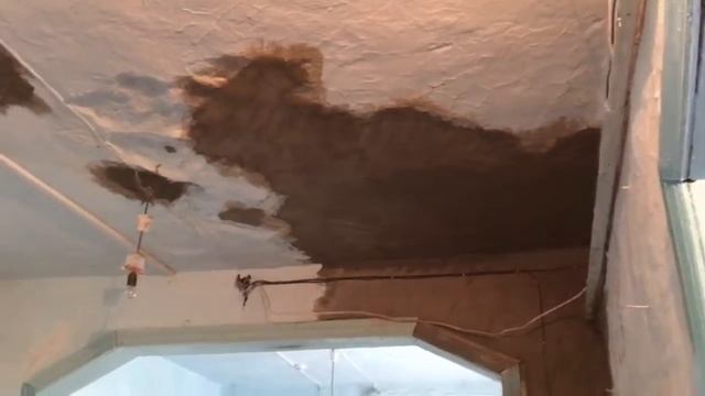 В клубе Терского сделали ремонт потолка смотреть онлайн