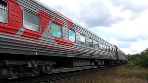 ТЭП70-0529 со скорым поездом Санкт-Петербург — Волгоград