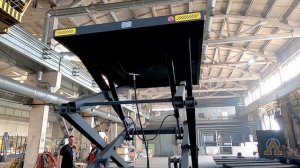 Многоножничный подъемный стол