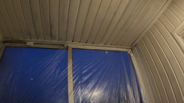 Красим старый балкон сами. Обновление балкона. Бюджетный ремонт балкона.