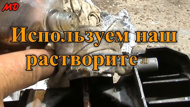 Убитые маслом двигатели бензокос и бензопилы.