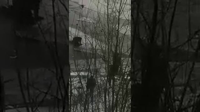 Рыбаки провалились под лед смотреть онлайн