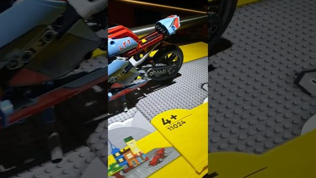 LEGO TECNICH Street Bike ( 42036 )