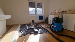 ПАРКЕТТ, ПЛИНТУСА ПИЛИМ ПОД 45 ГРАДУСОВ.. ИЛИ ЧТО ТО ОКОЛО ТОГО...