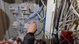 Как не платить за электричество, левая розетка в многоквартирном доме!_.mp4