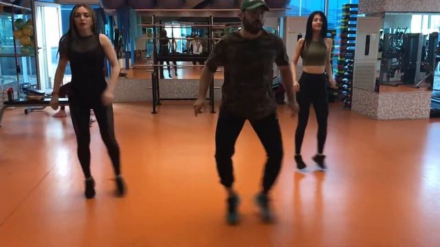Veyis sönmez Bachata footwork ve richie ortega смотреть онлайн
