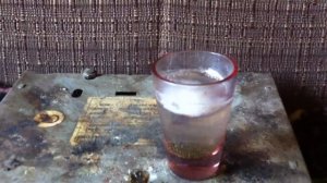 Реакция лития с водой из батарейки CR2032