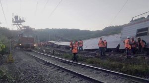 В Приморье три вагона и локомотив сошли с рельсов