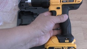 DeWALT DCD771D2 KS шуруповёрт