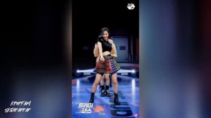 ITZY Ryujin “Wannabe” shoulder dance compilation Part 1