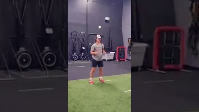 Catch to  Medicine ball slam (power and core training)