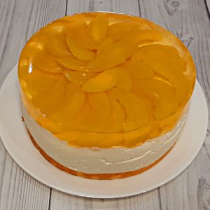 Десерт из творога, сливок и персиков.mp4