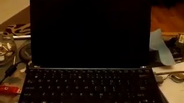 Asus EEEPC 1005P Booting Windows 7 Tiny Very Fast смотреть онлайн