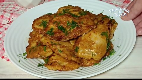 Нежное куриное филе в кляре. Сочная куриная грудка в кляре.