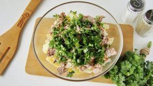 Рыбный салат из консервов с картошкой