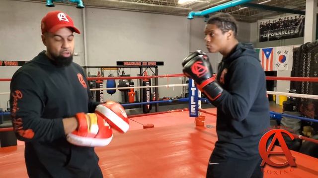 Why you should Finish with a Hook a jab or Roll out { old school rules } vital info!! смотреть онлайн