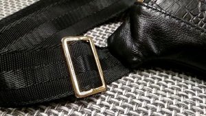 Поясная сумка из двух видов кожи. Обзор. Выкройка от #Bitchen