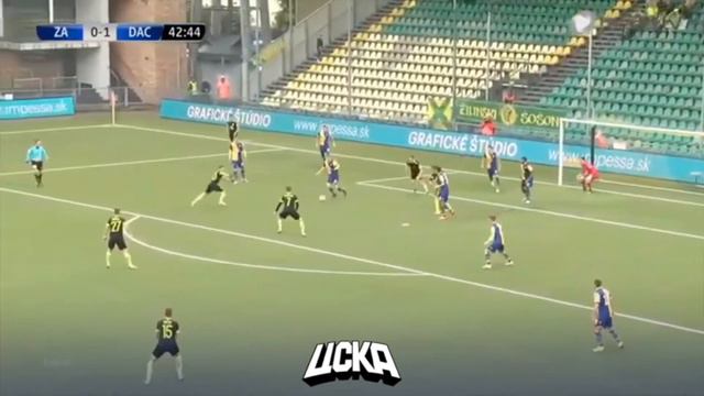 🇸🇰 ЯН БЕРНАТ - Игровые действия потенциального новичка ЦСКА / Jan Bernat смотреть онлайн