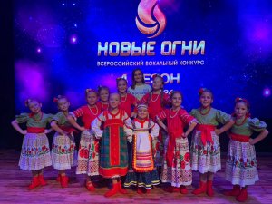 Песня "Самовар". Вокальный Ансамбль "Кружева", г. Краснодар
"Мы поставим самовар". Новые Огни