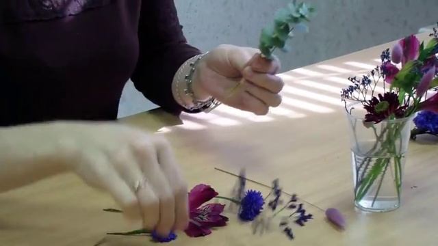 Курсы флористики в Учебном центре Гений.MP4