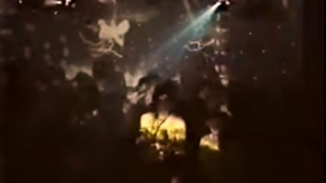 Jon Docker - Uplifting House Music Lockdown Track - Old Skool Rave Mix смотреть онлайн