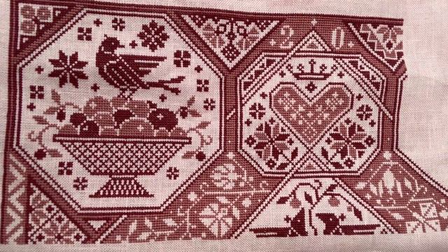 Xstitchmd: Flosstube #27 - ALMOST A LONG DOG SAMPLER FINISH, TONS OF SOCK KNITTING, QUAKER GIVEAWAY смотреть онлайн