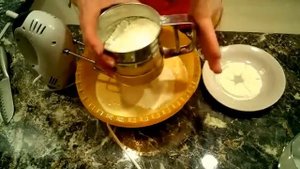 Пирог из варенья и кефира. Пирог на кефире на скорую руку!