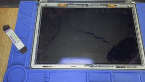 Замена матрицы на MacBook Air 13 A1369 / A1466