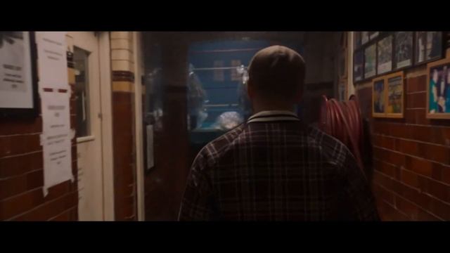 Джентльмены. Карапузы Обносят Ферму Микки Пирсона смотреть онлайн