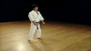 21/26 Nijushiho-Shotokan Karate Kata-Hirokazu Kanazawa
