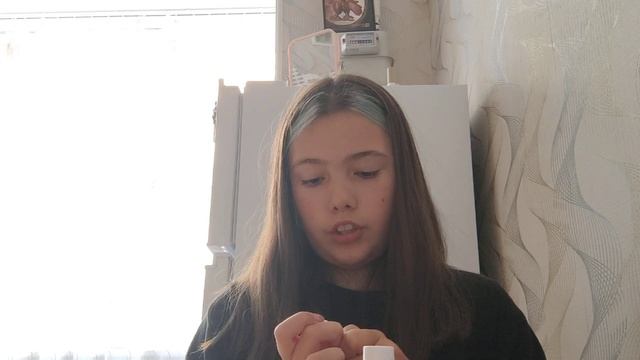 КАК СНЯТЬ ЛАК С НОГТЕЙ ЕСЛИ НЕТ СПЕЦИАЛЬНОГО СРЕДСТВА!!! смотреть ...