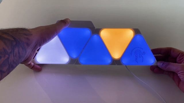 *NEW* MINI TRIANGLE LIGHT PANELS FROM NANOLEAF | THEY'RE TINY ?? *UNBOX* смотреть онлайн