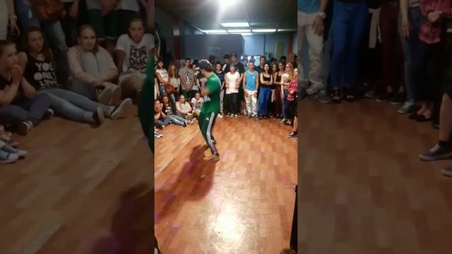 БИТА Баттл (Судейский выход) Волков Максим a.k.a. DAZE _ House смотреть онлайн