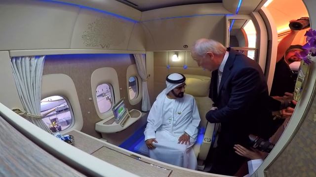 HH Sheikh Mohammed bin Rashid Al Maktoum visits New Emirates First Class Private Suite смотреть онлайн
