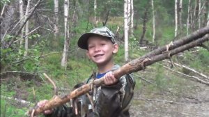 10 серия Хозяин Тайги Ягода Шикша ягода Зассыха Шамиль Александр Макушки деревьев напоминают мечи