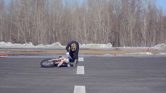 Распечатываем сезон 2018. Первая тренировка спустя полгода. смотреть онлайн