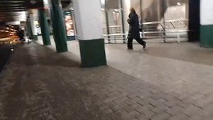 Ладожский вокзал и станция метро Ладожская