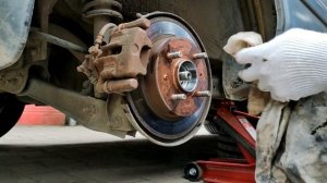 Смазывание подшипника ✅ задней ступицы Мицубиси каризма 2003 г. в. своими руками ❗❗❗