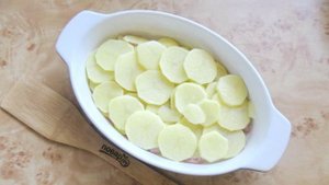 Куриное филе с кабачками в духовке