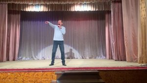 Я тебе подарю.