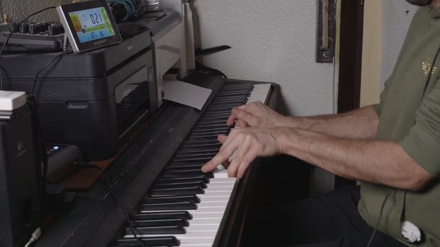 Green Day - Wake Me Up When September Ends (Piano + Synthesizer Cover) смотреть онлайн