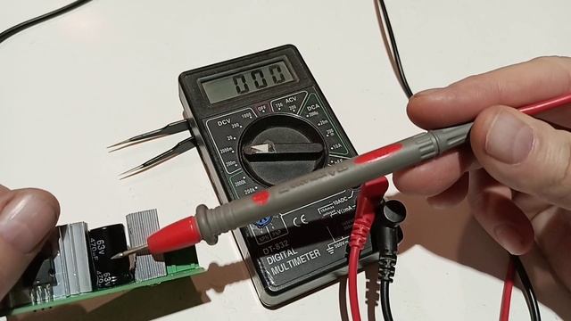 КОНДЕНСАТОР. Как проверить на плате и вне платы мультиметром и не только. ESR. Особенности.