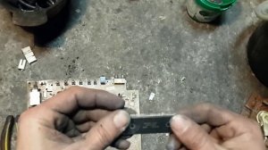 Вкусняшки от завхоза. Разбор платы телевизора сони.