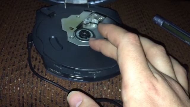 Sony MPD-AP20U DigitalRelay disc-burning DVD CD Walkman/Discman still works after 12 years! смотреть онлайн