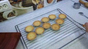 Корзиночки с кремом? Песочные корзинки и белково-заварной крем Это нереально вкусно#корзиночки