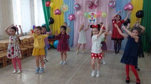 Танец "Двигайся, замри"
